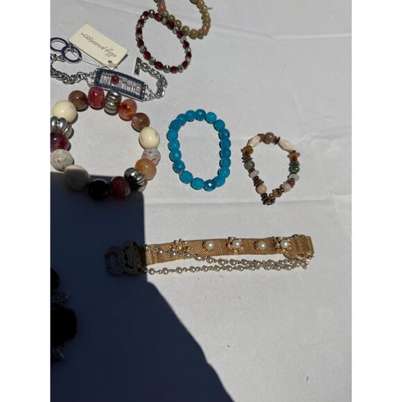 Vintage Bracelet Lot - Costume Fashion Jewelry - Jewelry Lot - Picture 7 of 7